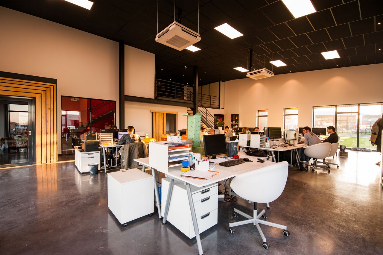 Eiffel Office Building – Medicover Clinic